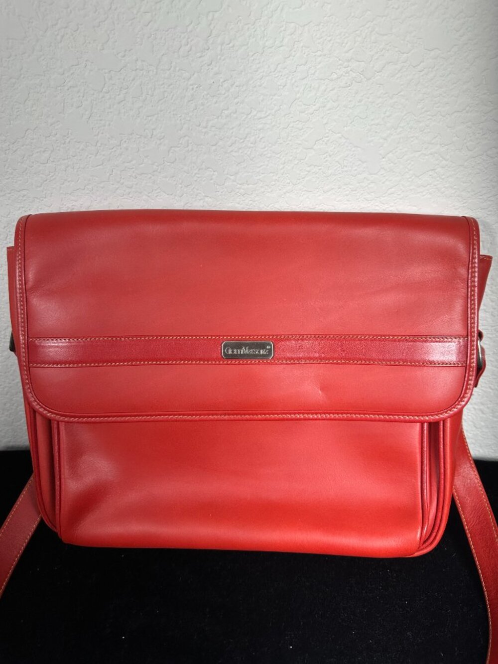 NEW Vintage Gianni Versace Genuine Leather Messenger Bag